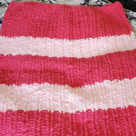 Handmade Chunky blanket 40"×40" - Picture 3 of 10